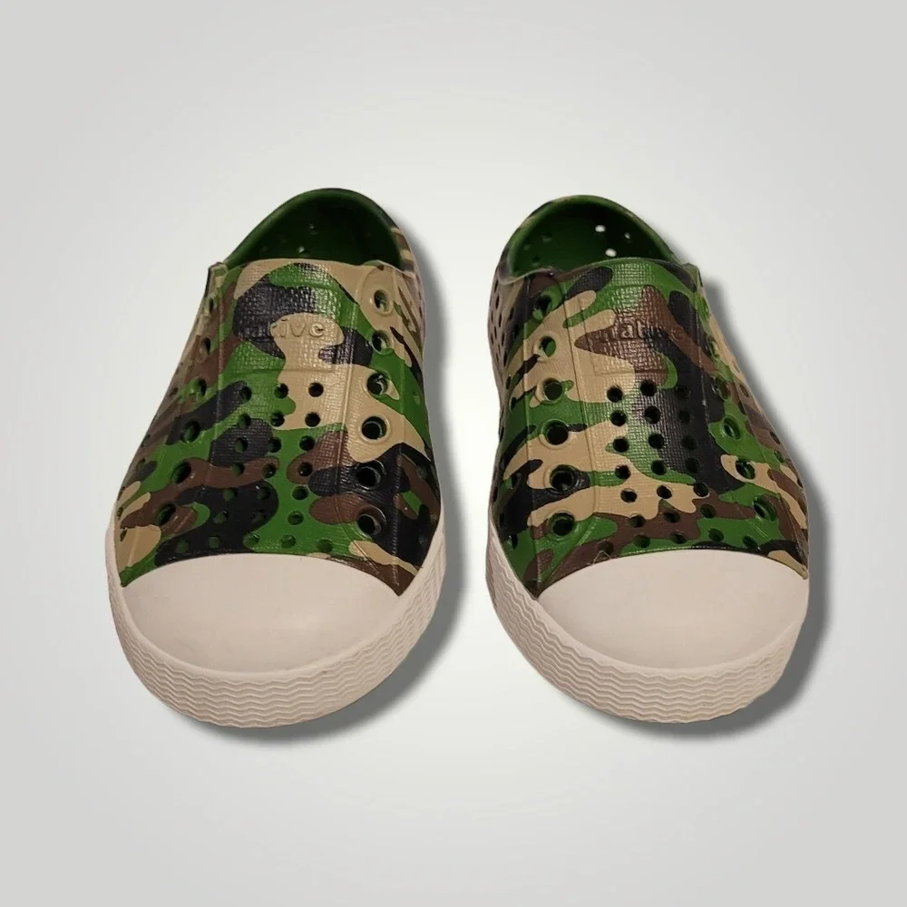 Native Jefferson Slip on Water Friendly Green Camouflage Sneakers Size C5